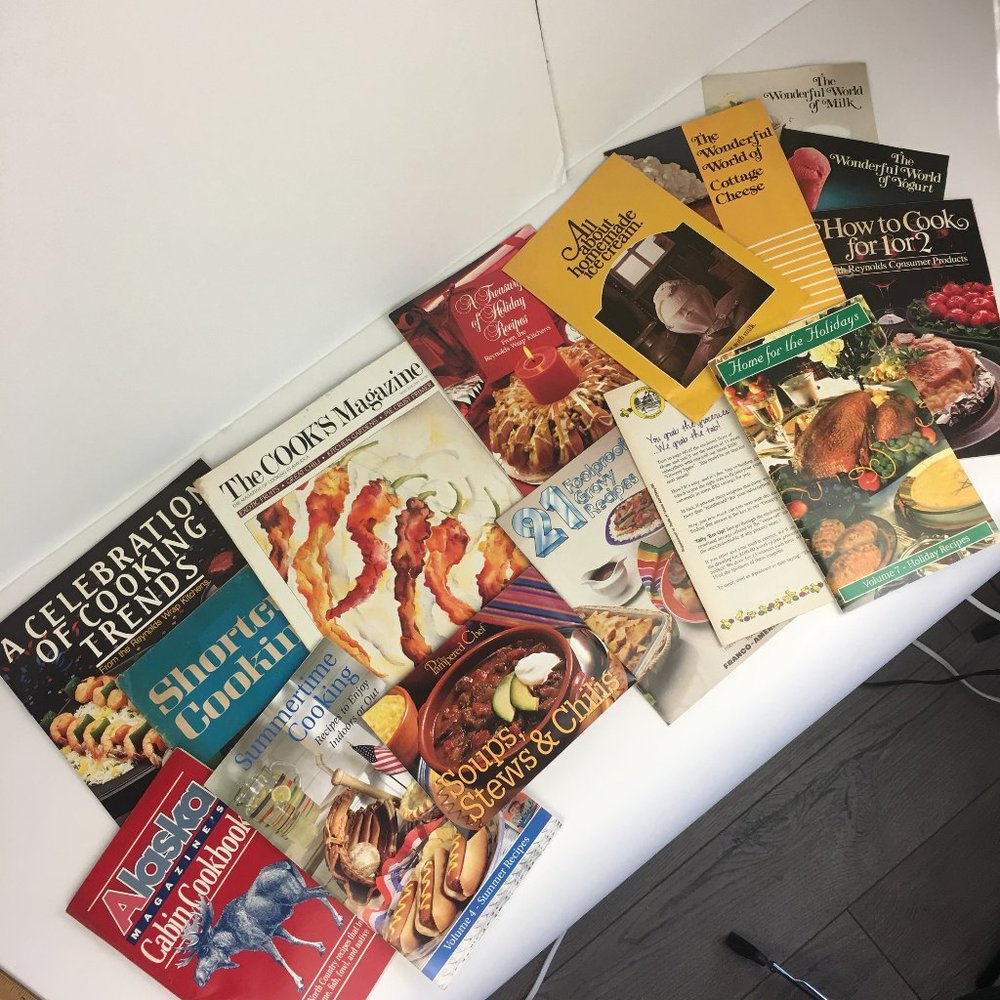 Lot of 15 Magazines Booklets Cooking Cookbook Holiday Summer Reynolds Wrap Books